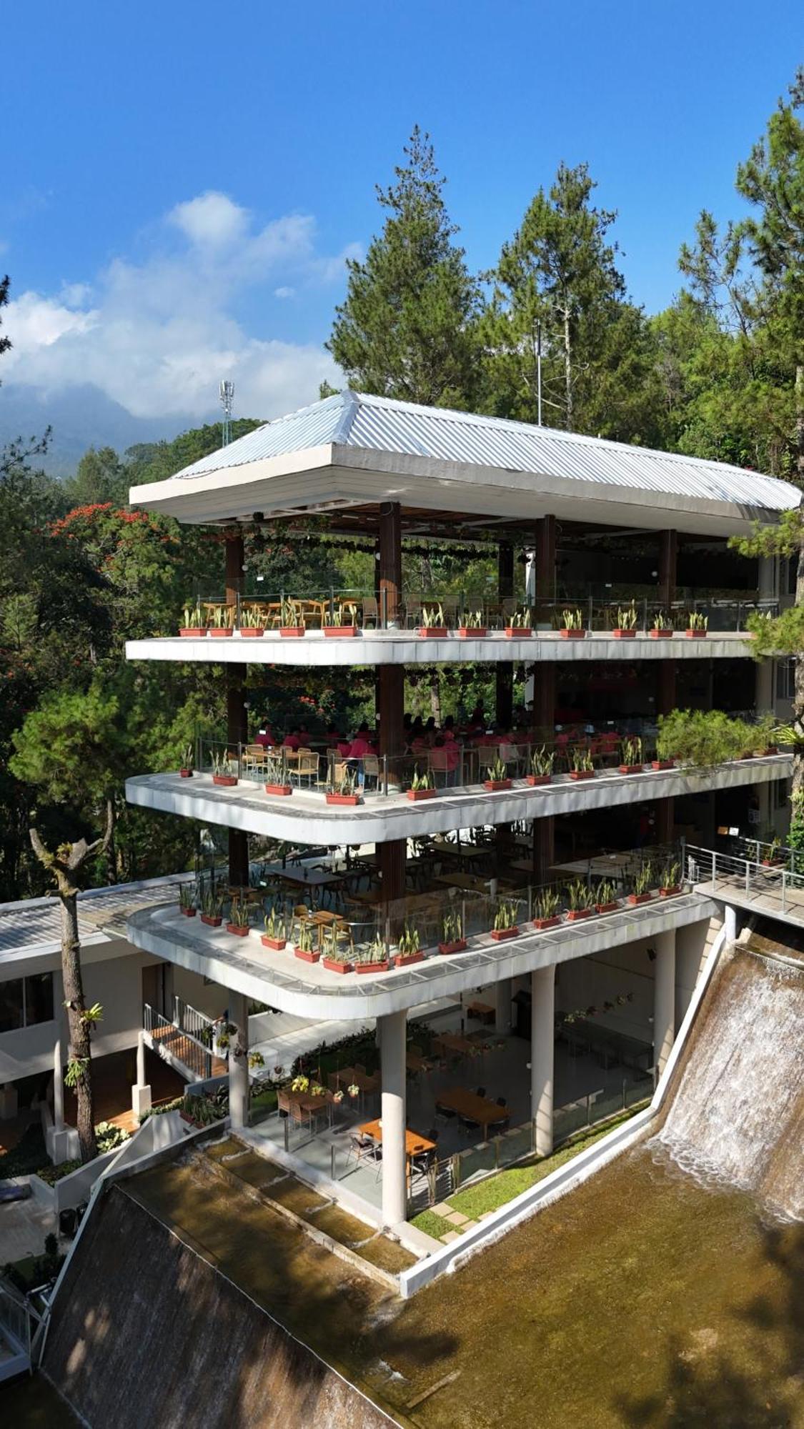 Heha Waterfall Suites & Camping Ground Paragajen Luaran gambar