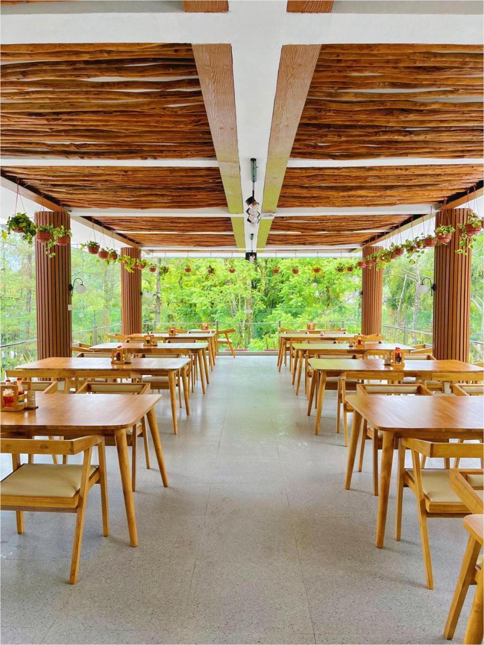 Heha Waterfall Suites & Camping Ground Paragajen Luaran gambar